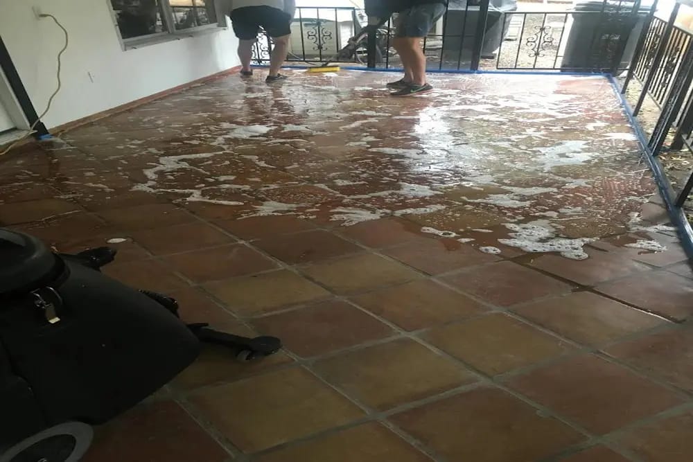 Tile-and-Grout-Cleaning